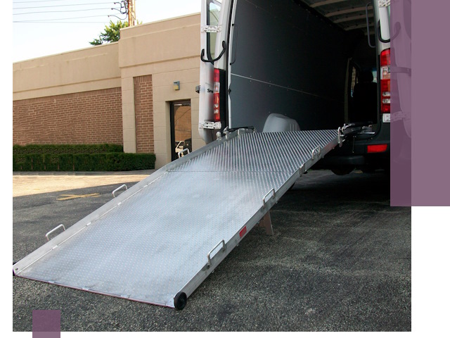 Мобильные пандусы в Орске — производство, монтаж и аренда